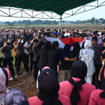 Bripka Arya Gugur Ditembak Saat Bertugas, Kapolda Lampung Pimpin Pemakaman Kedinasan