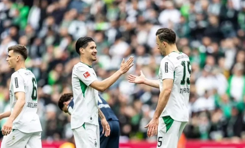 Kevin Diks Menggila! Gol Roket Bek Timnas Indonesia Antar Gladbach Permalukan Hoffenheim 4-0