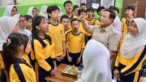 Prabowo Larang Telur Dadar dalam Program MBG, Minta Sajikan Telur Utuh