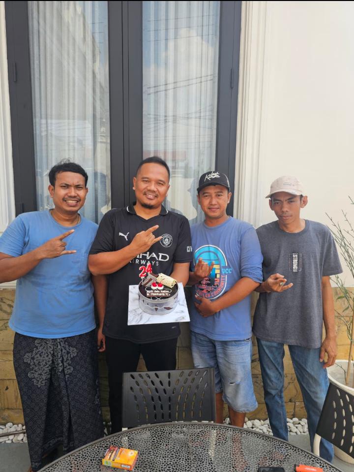 Selamat Ulang Tahun H. Mukholis, Dukungan dan Doa Mengalir untuk Ketua Alkhidmah Karawang