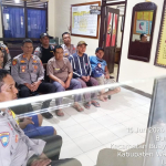 Polisi dan Warga Nobar Piala Dunia Swedia vs Tunisia di Way Kanan