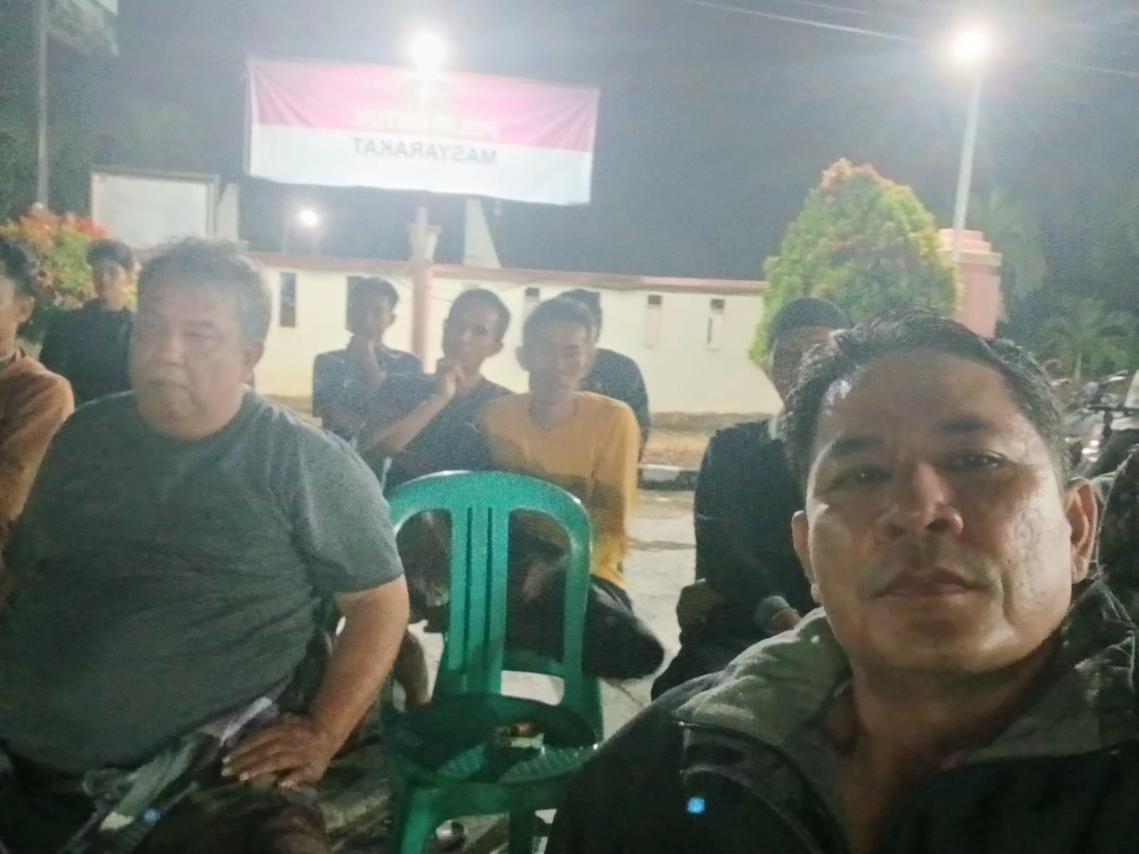 Sambut HUT Bhayangkara ke-80, Polsek Banjit Gelar Nobar Piala Dunia 2026 Gratis untuk Warga