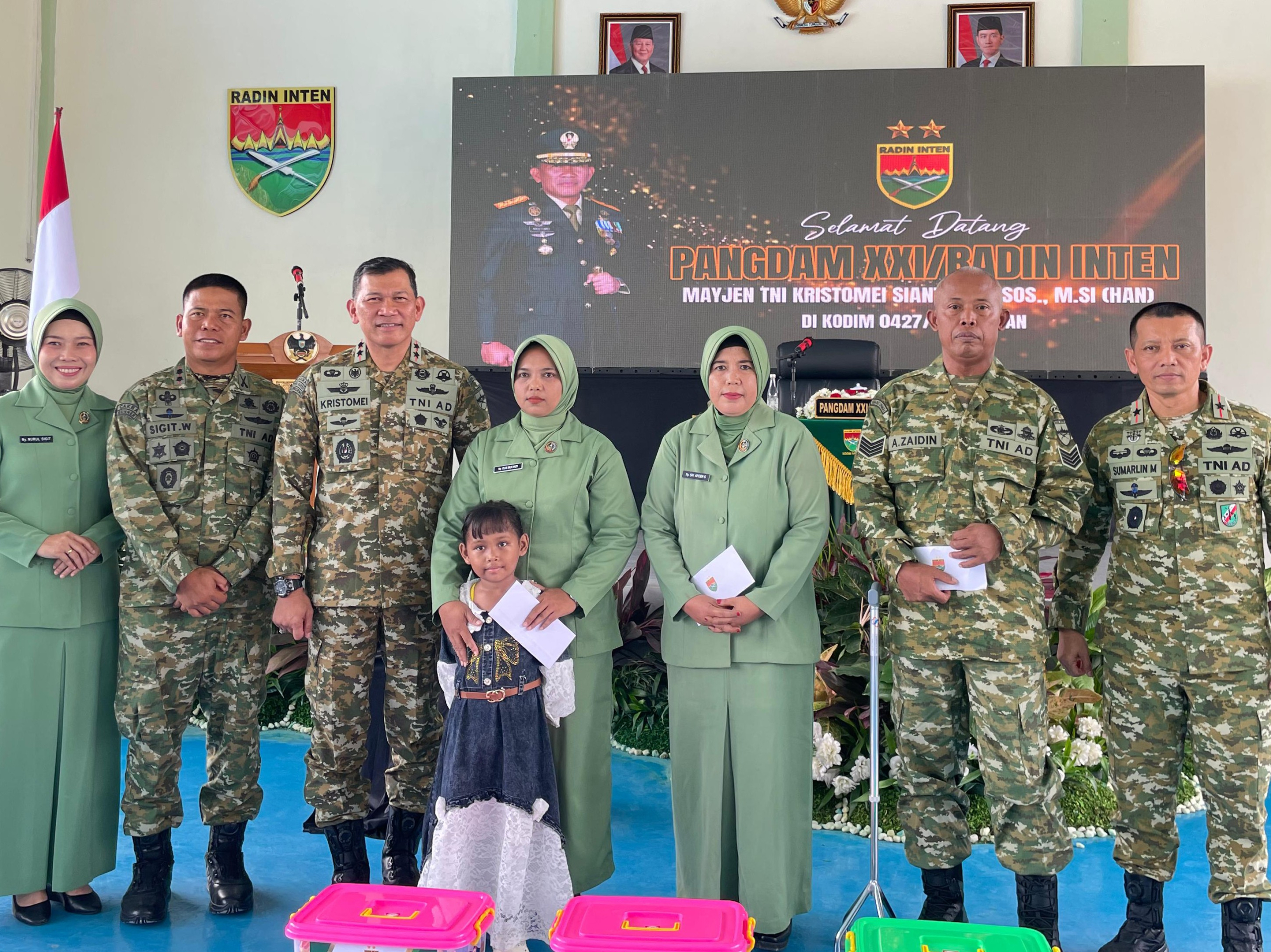 KEHANGATAN KUNJUNGAN KERJA PANGDAM XXI/RADIN INTEN DI KODIM 0427/WAY KANAN, PERKUAT KEMANUNGGALAN TNI DAN RAKYAT