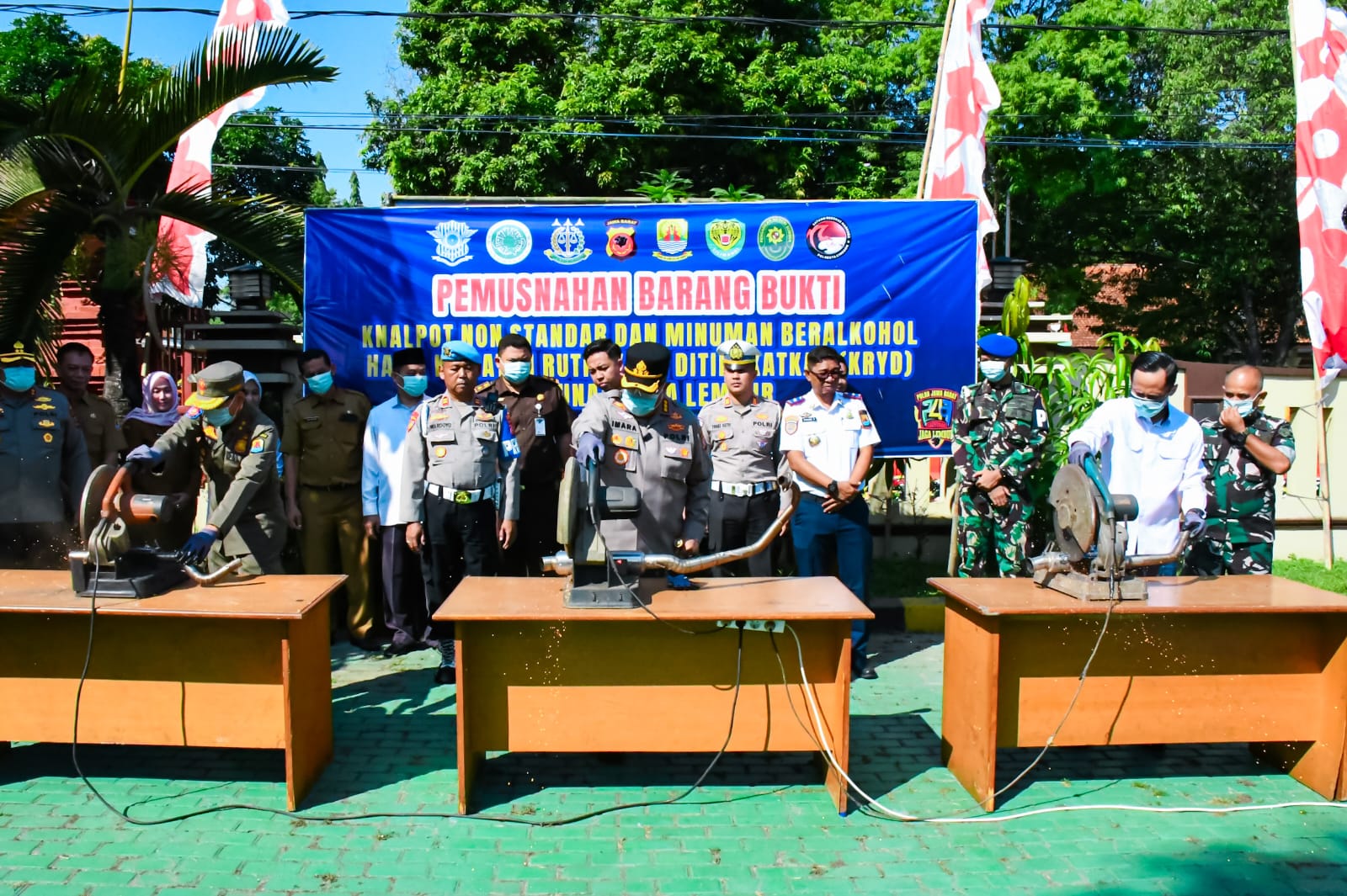 Polresta Cirebon Musnahkan Ribuan Miras dan Knalpot Brong, Ini Rinciannya