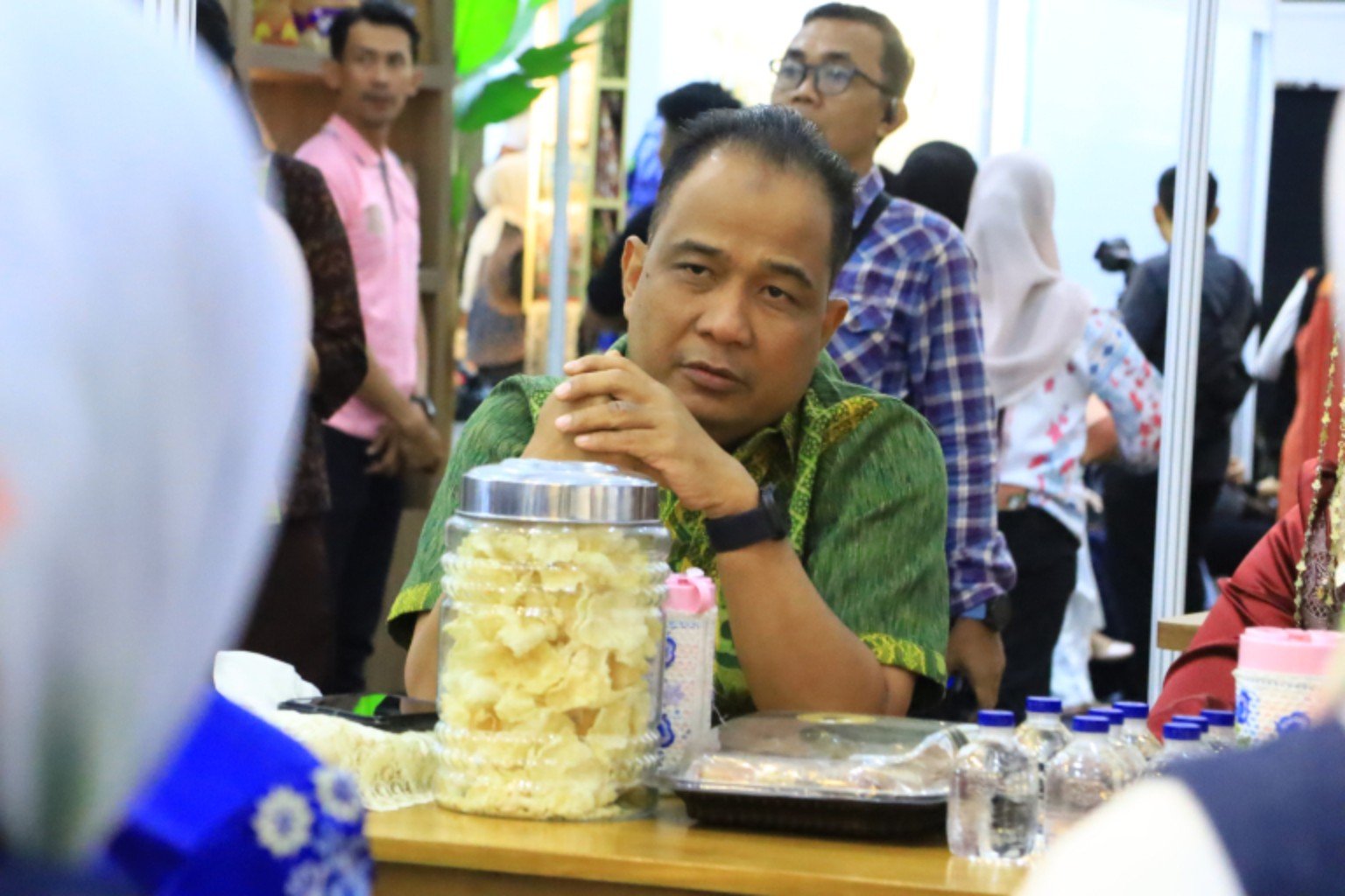 Kapolda Aceh Kunjungi Stan Bhayangkari Aceh di Bazar KBN 2026