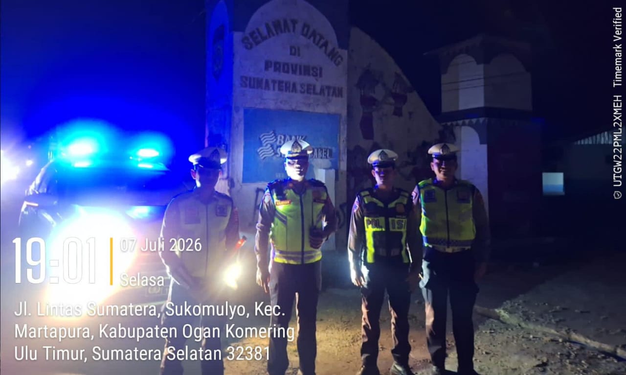 Kasatlantas Polres Way Kanan Patroli Malam di Perbatasan, Arus Lalin Lintas Sumatera Terpantau Lancar