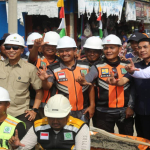 Didampingi Bupati Parosil, Gubernur Mirzani Sapa Warga BNS: Rp 45 Miliar Untuk Jalan Demi Swasembada Pangan