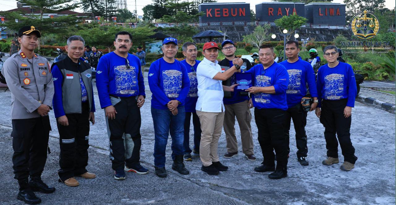 Bupati Parosil Kenalkan Potensi Lampung Barat Kepada Ratusan Rider IMBI di Kebun Raya Liwa