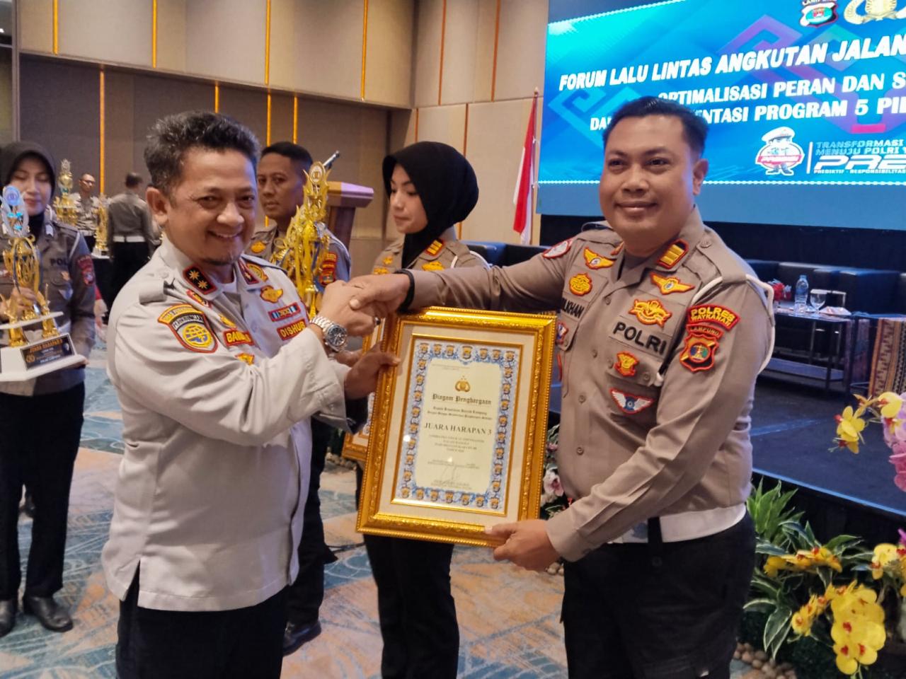 Satlantas Polres Way Kanan Raih 2 Piagam Penghargaan di Forum LLAJ Provinsi Lampung 2026