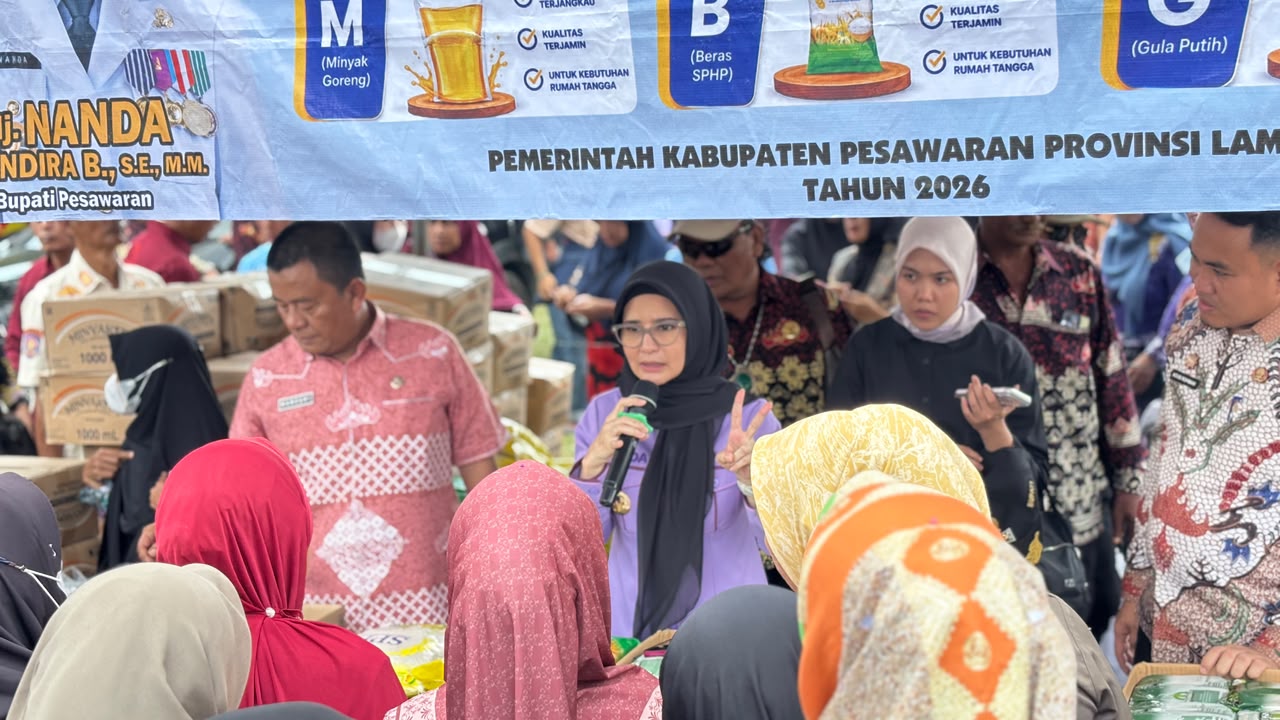 Manjau Jama Warga di Tegineneng, Pemkab Pesawaran Hadirkan Pasar Murah dan Beragam Layanan Terpadu