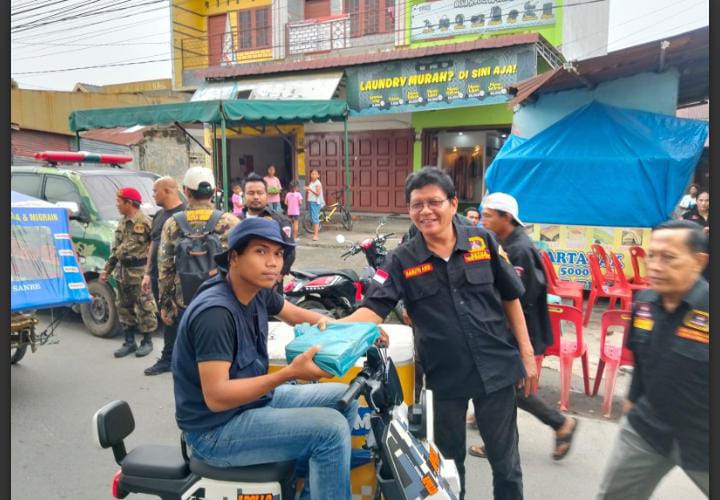 Resmikan Plang PAC Medan Denai, GRIB Jaya Kota Medan Bagikan 3.000 Kotak Nasi kepada Masyarakat Tanpa Batas