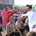 Momen Hari Bhayangkara ke-80, 42 Personel Polres Pringsewu Naik Pangkat, Keluarga Ikut Sematkan Tanda Pangkat