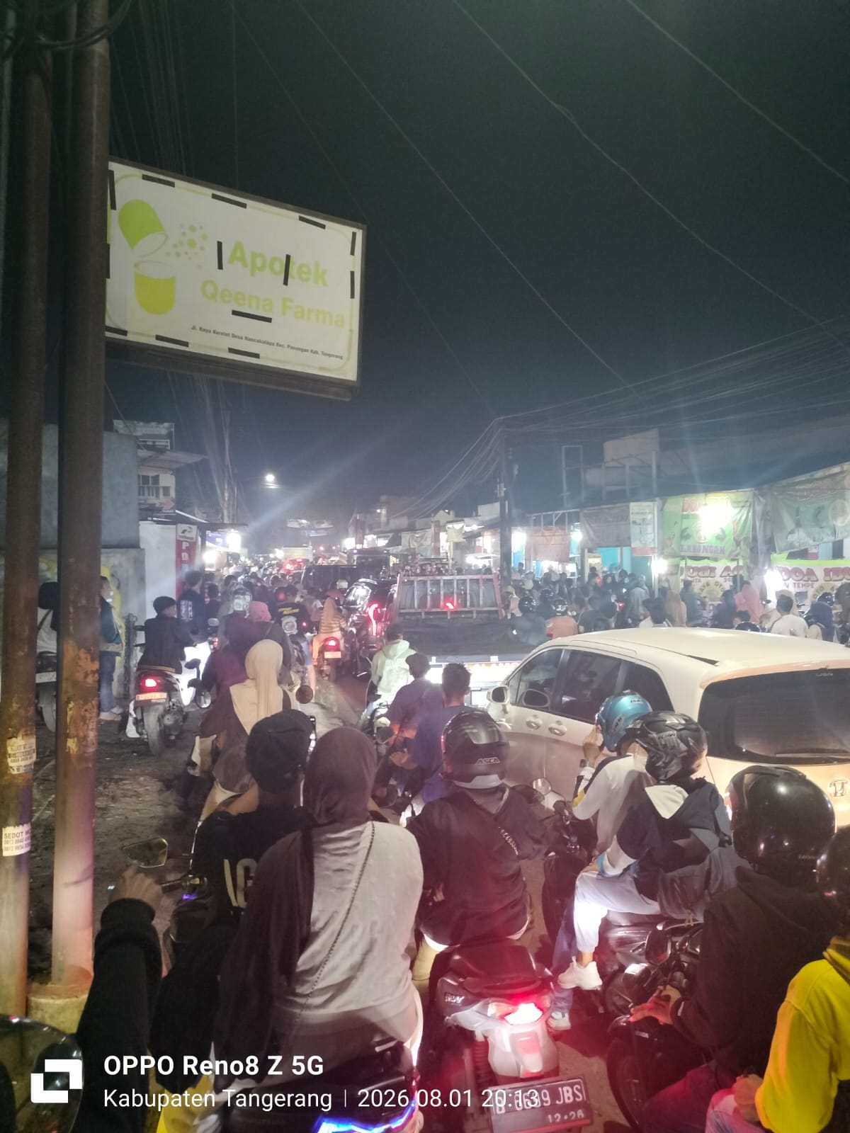 Kemacetan Parah di Jalan Raya Korelet Panongan, Antrean Kendaraan Capai 3 Kilometer