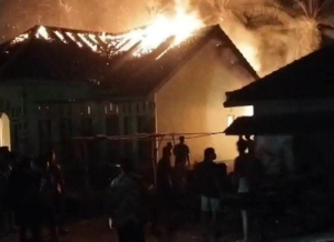 Kebakaran Hanguskan Rumah Bu Yuli di Sangkaran Bhakti, BPBD Way Kanan Segera Lakukan Pendataan