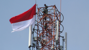 Jelang HUT ke-81 RI, Puslatpurmar 8 Kibarkan Merah Putih di Menara 74 Meter