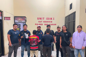 SATRESKRIM POLRES WAY KANAN UNGKAP KASUS PENCURIAN HP, DUA ORANG DIAMANKAN