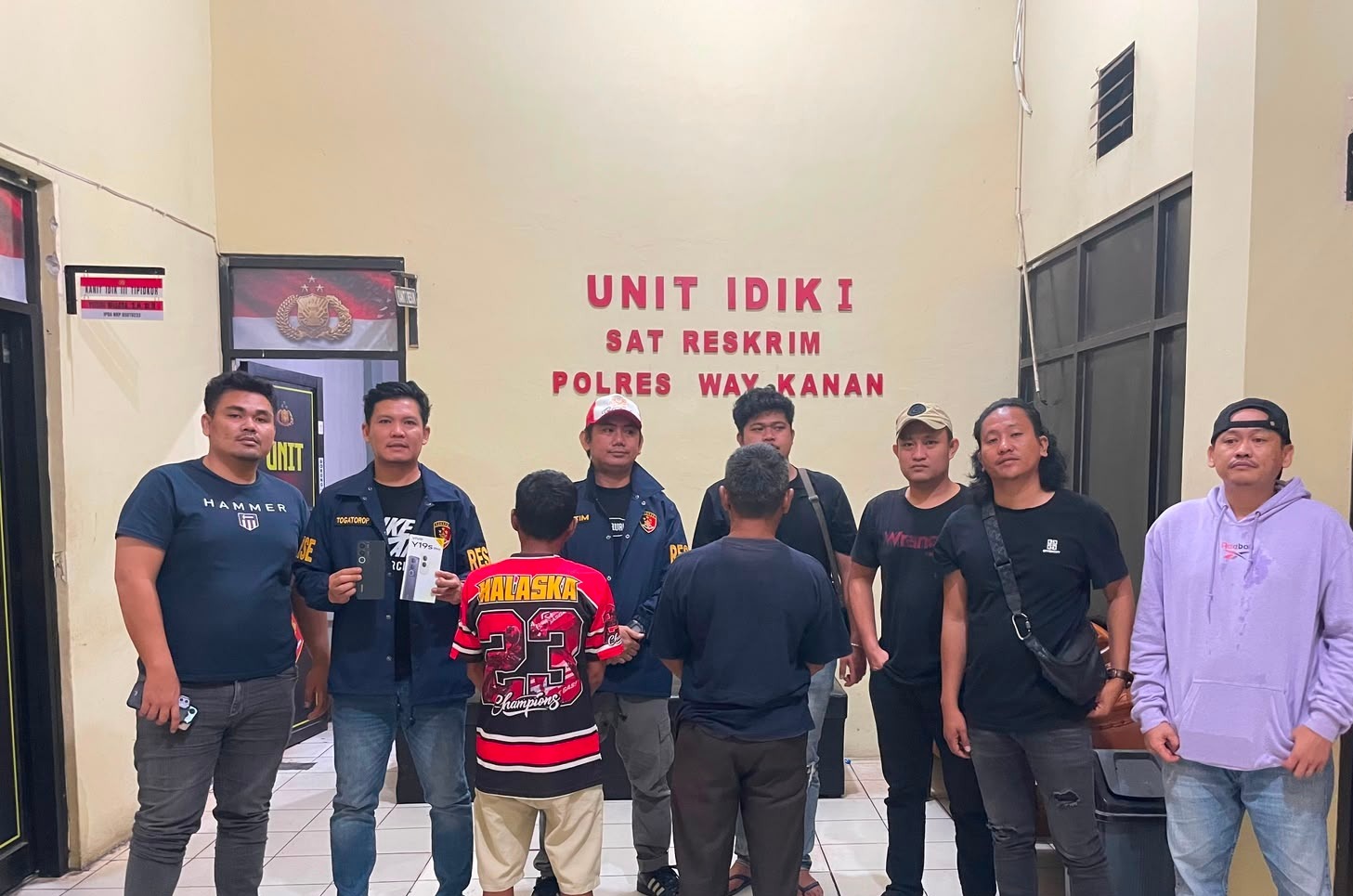 SATRESKRIM POLRES WAY KANAN UNGKAP KASUS PENCURIAN HP, DUA ORANG DIAMANKAN