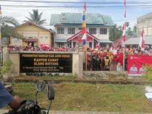 Kemerdekaan 81 Tahun Di Meriahkan dengan Karnaval SD. MIN. PAUD. TK. Se Kecamatan Blang Bintang.