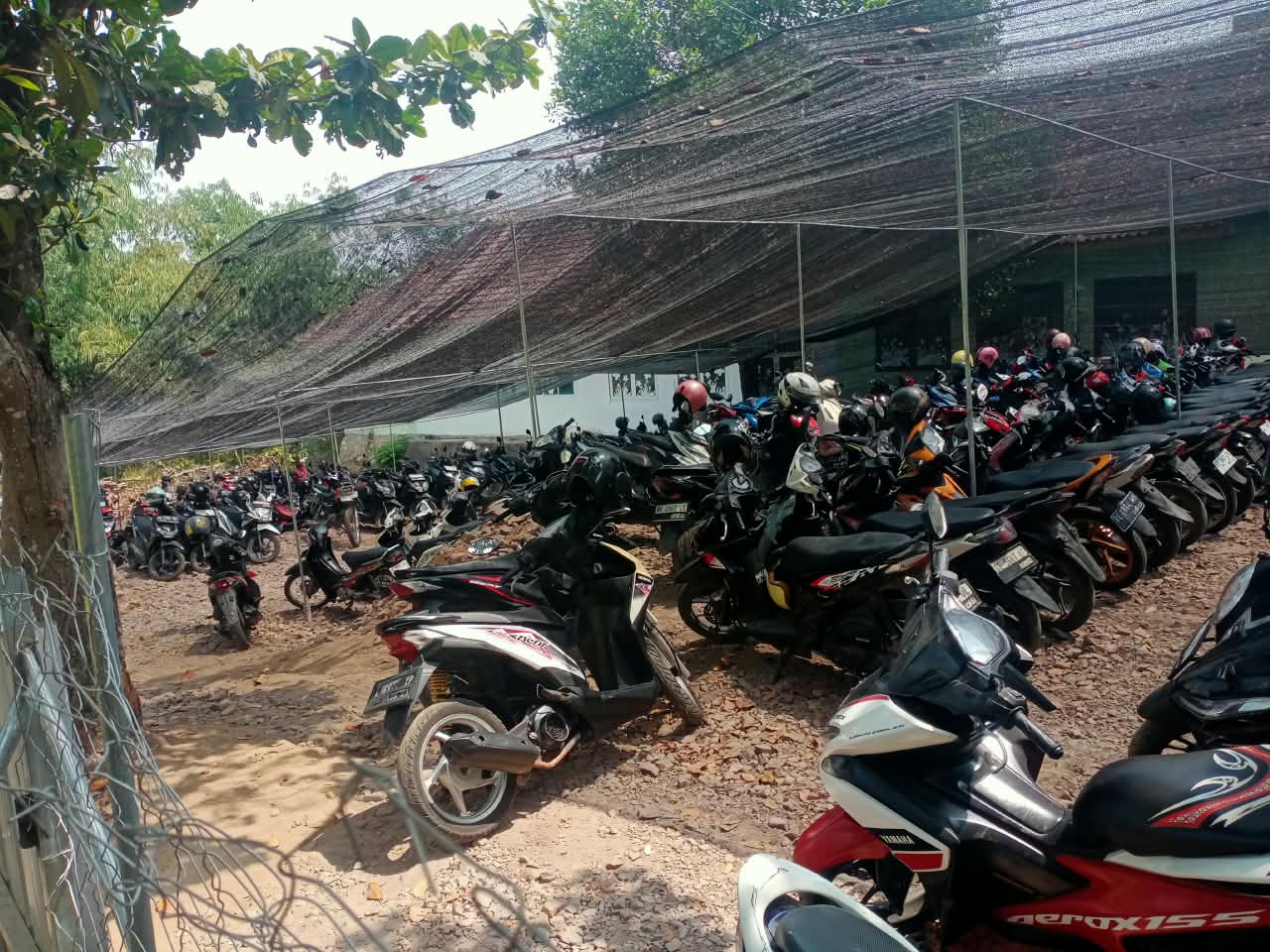 Penarikan Dana Parkir SMAN 1 Pagelaran Dipertanyakan, Oknum ASN Diduga Jadi Ketua Pelaksana