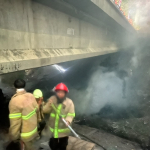 Polsek Seltim Bersama Damkar Padamkan Kebakaran Kolong Jembatan dalam Satu Jam