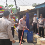 Polresta Tangerang Salurkan 3.000 Liter Air Bersih ke Warga