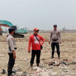 Petugas Gabungan Patroli dan Imbau Pemulung di TPA Jatiwaringin