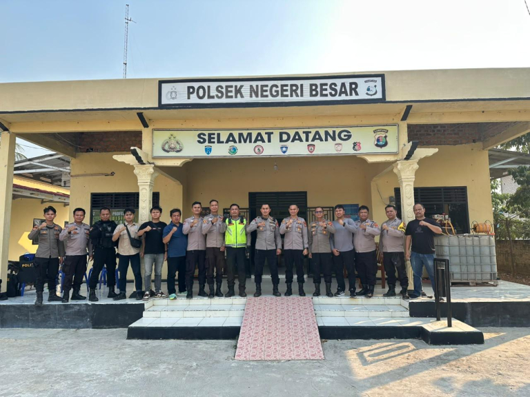 Tingkatkan Keamanan Warga, Kapolres Way Kanan Pimpin KRYD Patroli Jarak Jauh Sisir Wilayah Rawan C3