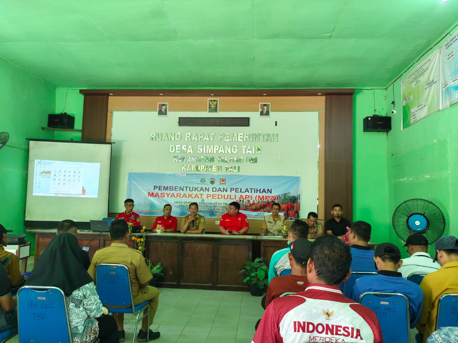 Pemdes Simpang Tais Imbau Warga Peduli Api di Tengah Kemarau Panjang