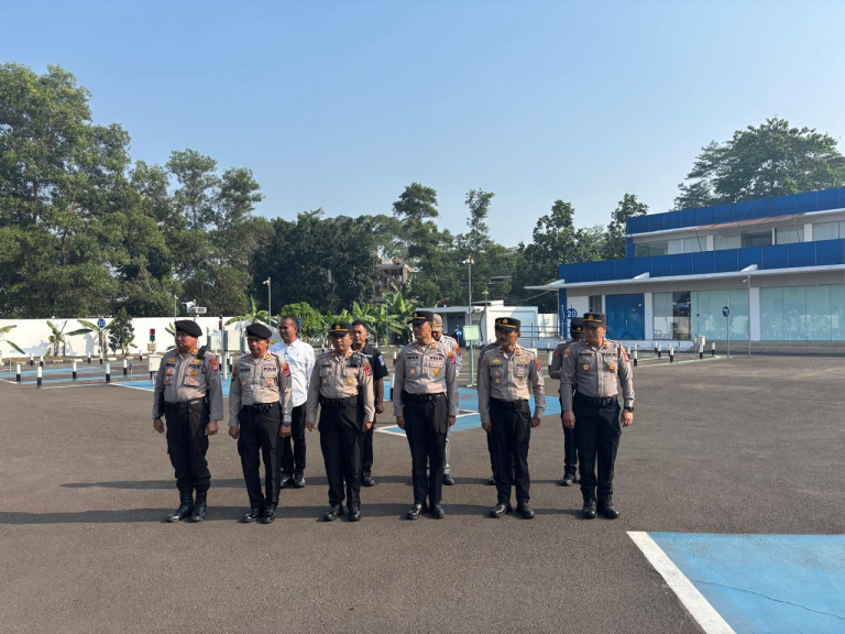 Awali Tugas dengan Kesiapan, Sipropam Kawal Apel Pagi