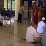 Jum’at Keliling Polsek Negara Batin Beri Himbauan Kamtibmas di Masjid Taqwa Marga Jaya