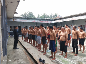 Jaga Kesehatan Jasmani WBP Rutan Manna Senam Pagi Bersama