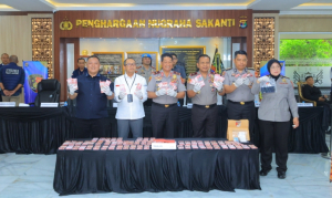 Polda Lampung Bongkar Peredaran Uang Palsu Rp980 Juta, Satu Tersangka Ditangkap di Bakauheni