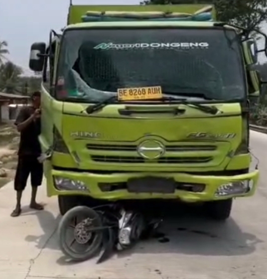 KECELAKAAN MAUT DI JEMBATAN WAY SEKAMPUNG, DUA PENGENDARA MOTOR MENINGGAL DUNIA